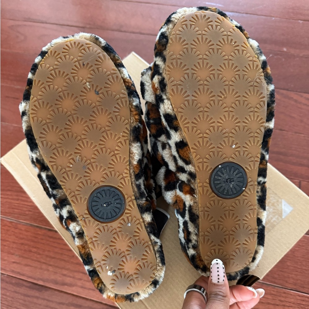 UGG Fluff Yeah Animal Print Slide - Picture 2 of 4